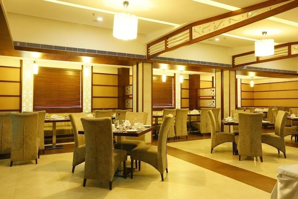 Hotel Moonlit Regency Thodupuzha Dış mekan fotoğraf