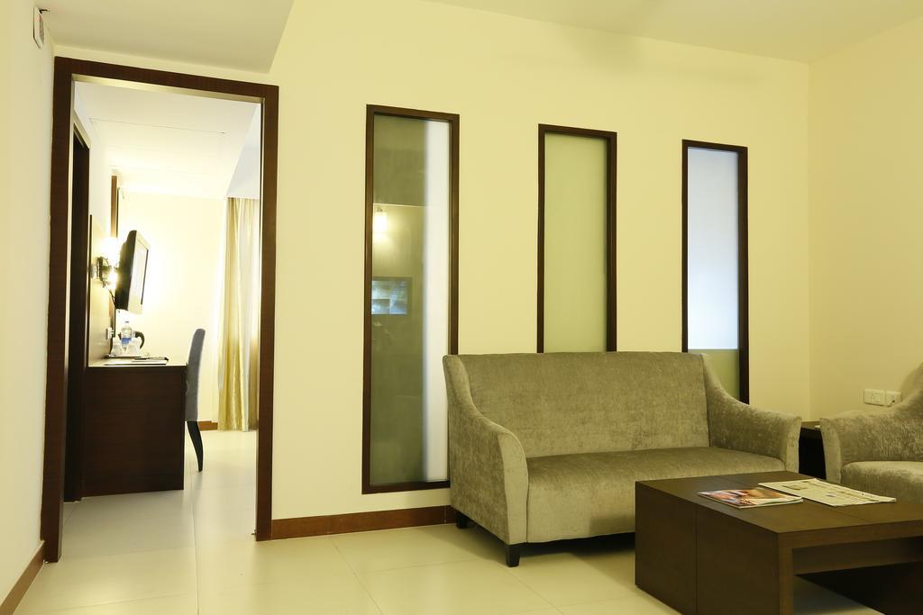 Hotel Moonlit Regency Thodupuzha Dış mekan fotoğraf