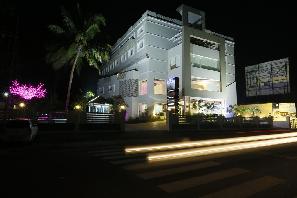 Hotel Moonlit Regency Thodupuzha Dış mekan fotoğraf